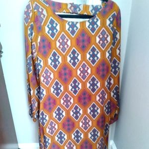 Tinley dress. Size M. Multicolored patterns.